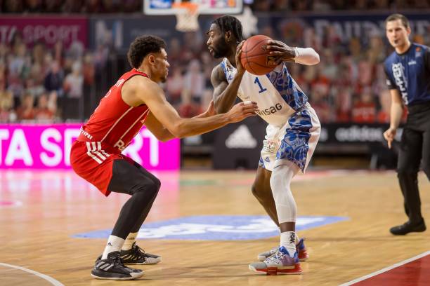 但他的传球 但他的传球